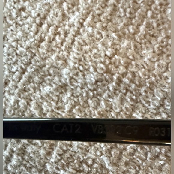 Victoria Beckham Dark Green Cat-Eye Sunglasses - Picture 9 of 11